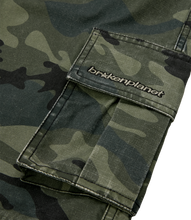 Load image into Gallery viewer, 2-in-1 Star Camo Cargo Pants/Shorts

