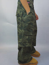 Load and play video in Gallery viewer, 2-in-1 Star Camo Cargo Pants/Shorts
